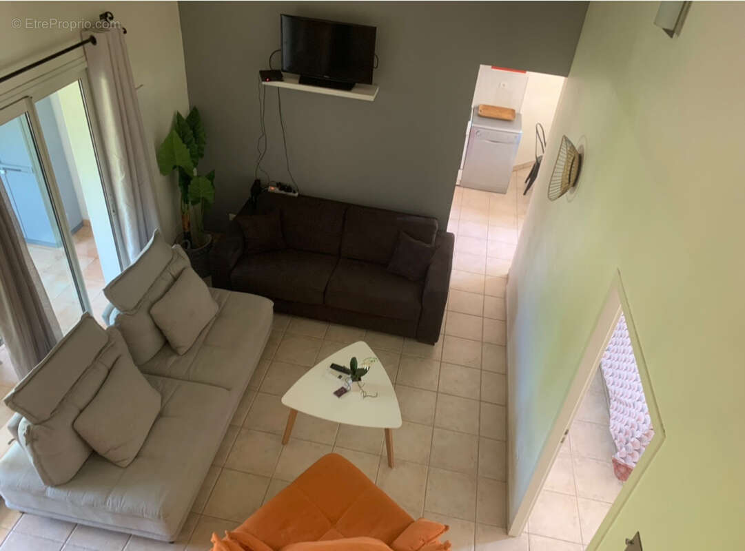 A VENDRE : Appartement T3 lumineux à 5 minutes de la plage - photo 3