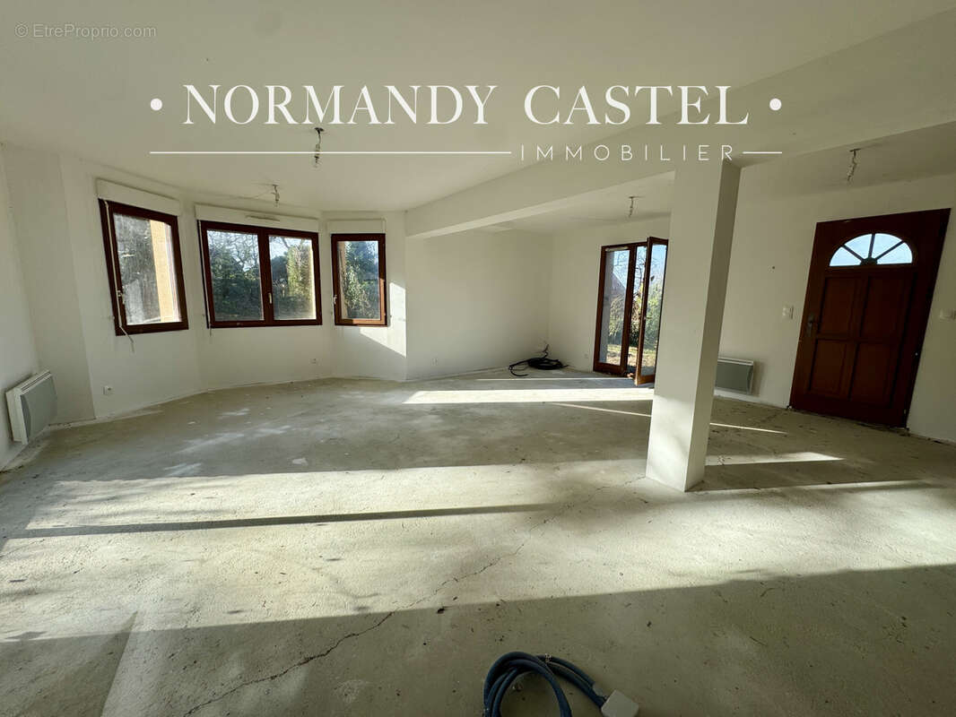 Maison à VILLERVILLE