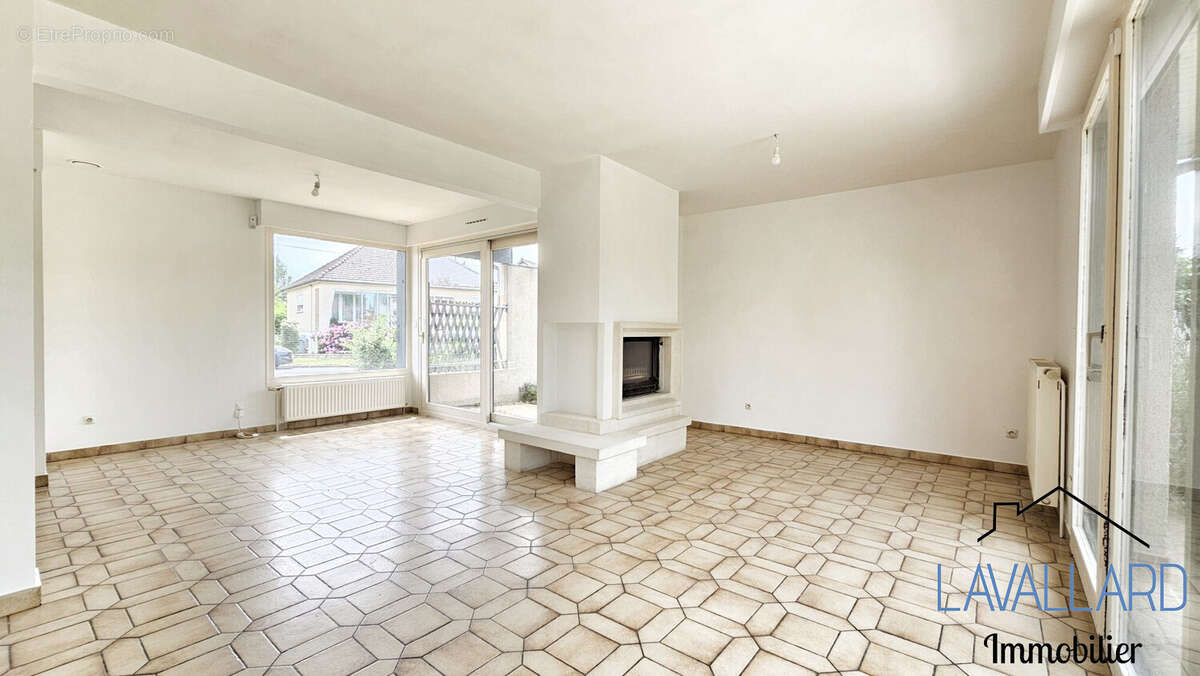 Maison 116 m² à Villers-Bocage  - photo 5