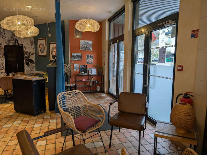 Commerce à BRIVE-LA-GAILLARDE