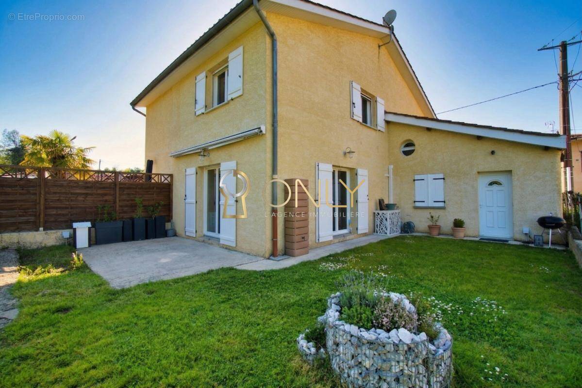 Maison à SAINTE-EUPHEMIE