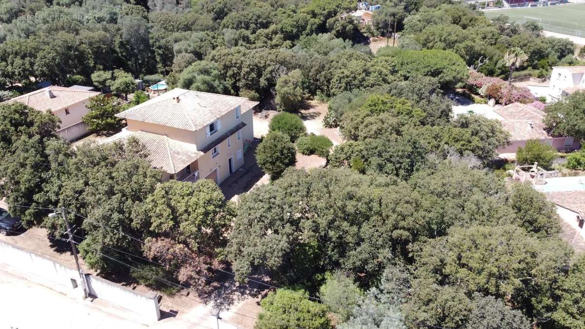 Maison à PORTO-VECCHIO