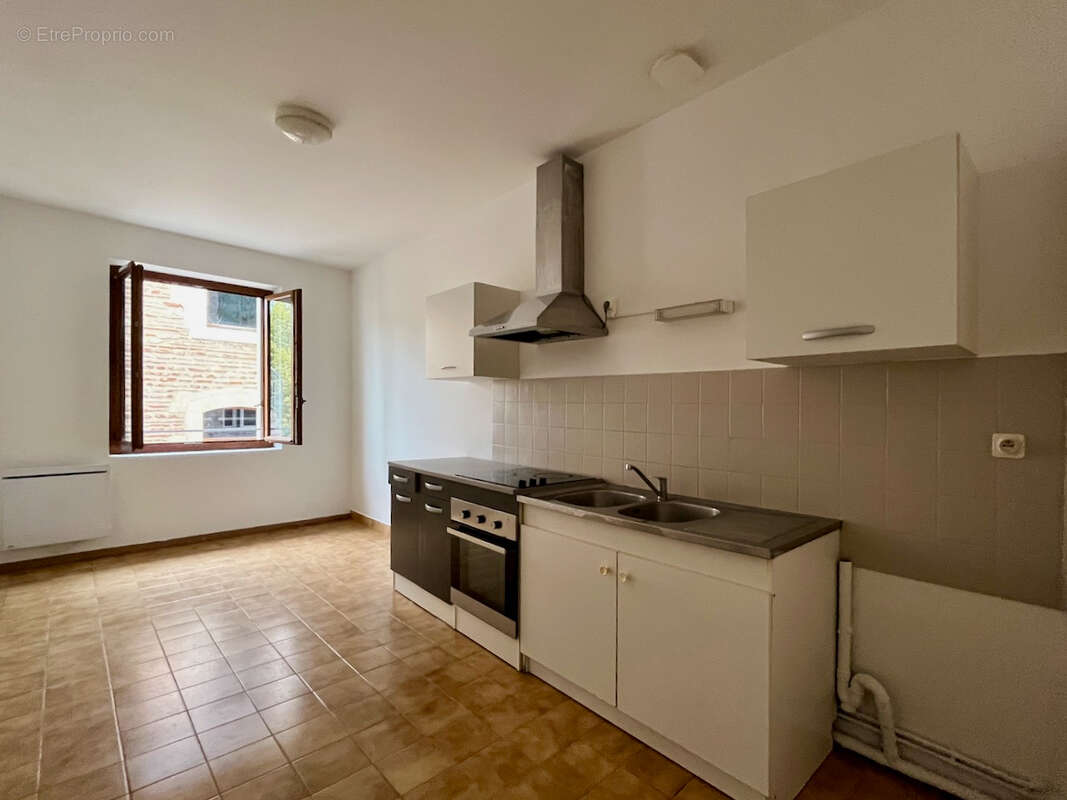 Appartement à SAINTE-LIVRADE-SUR-LOT