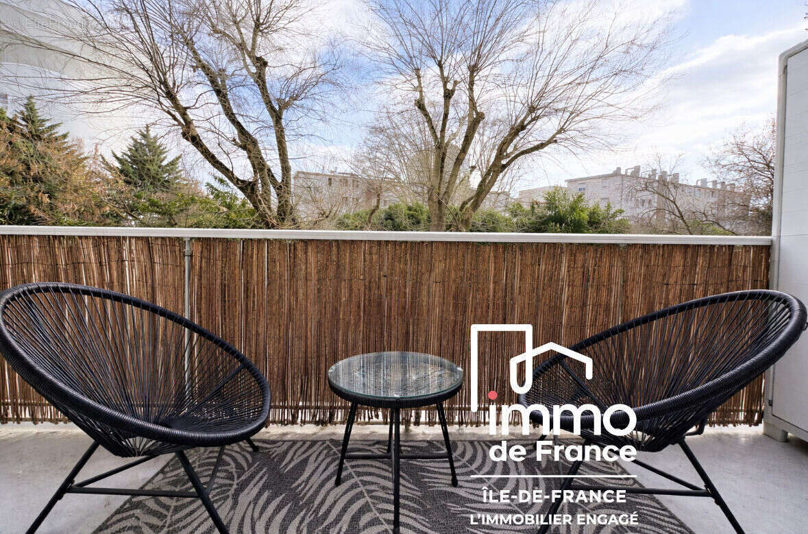 Appartement à LE BLANC-MESNIL