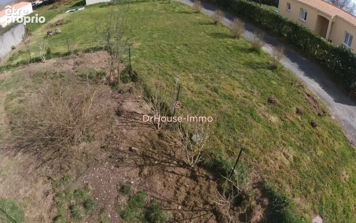 Terrain 620 m² à vendre à La Limouziniere (44310) - photo 9