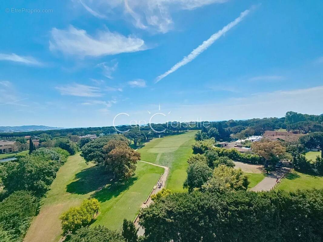 Appartement à MANDELIEU-LA-NAPOULE