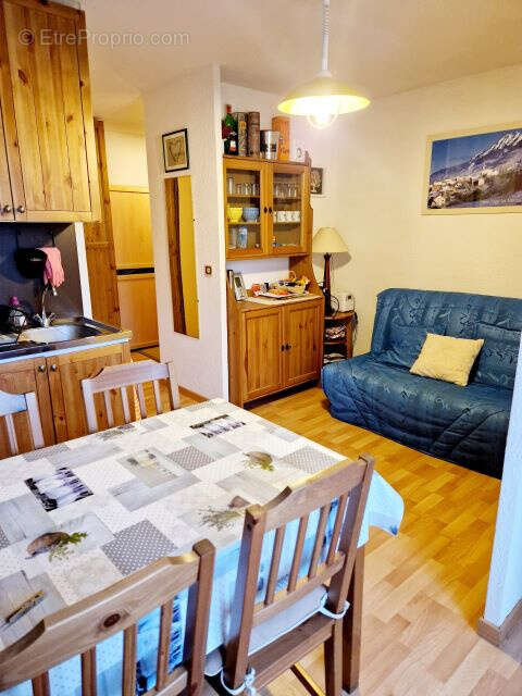 Appartement à SAINT-LEGER-LES-MELEZES