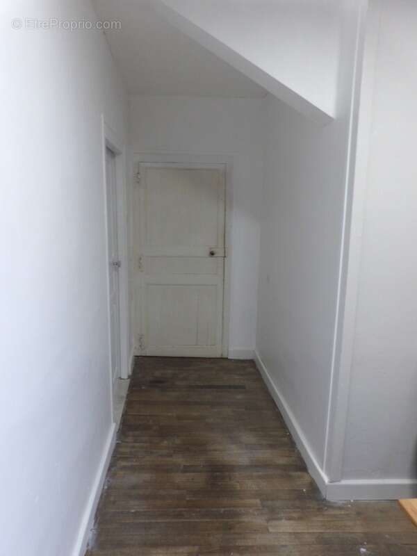 Maison à vendre 6 pièces VOUSSAC (03) - photo 5