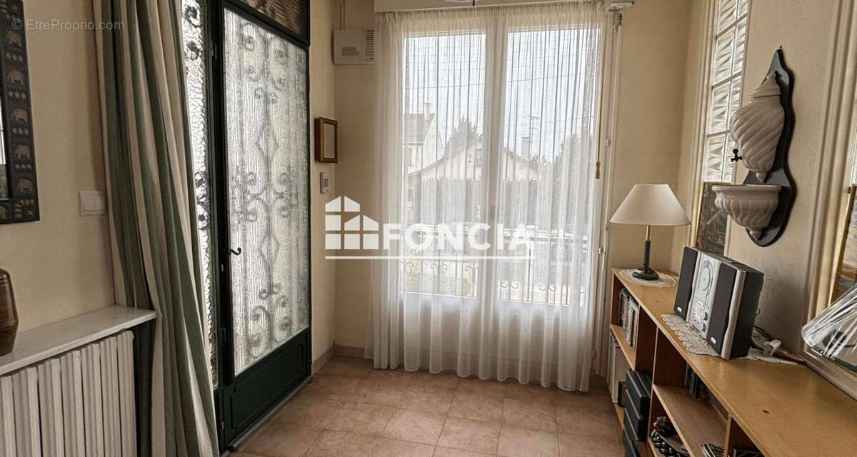 Maison à QUINCY-SOUS-SENART