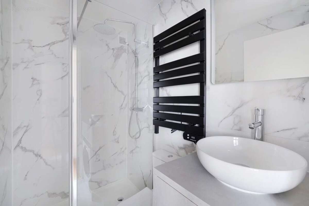 Appartement à PARIS-2E