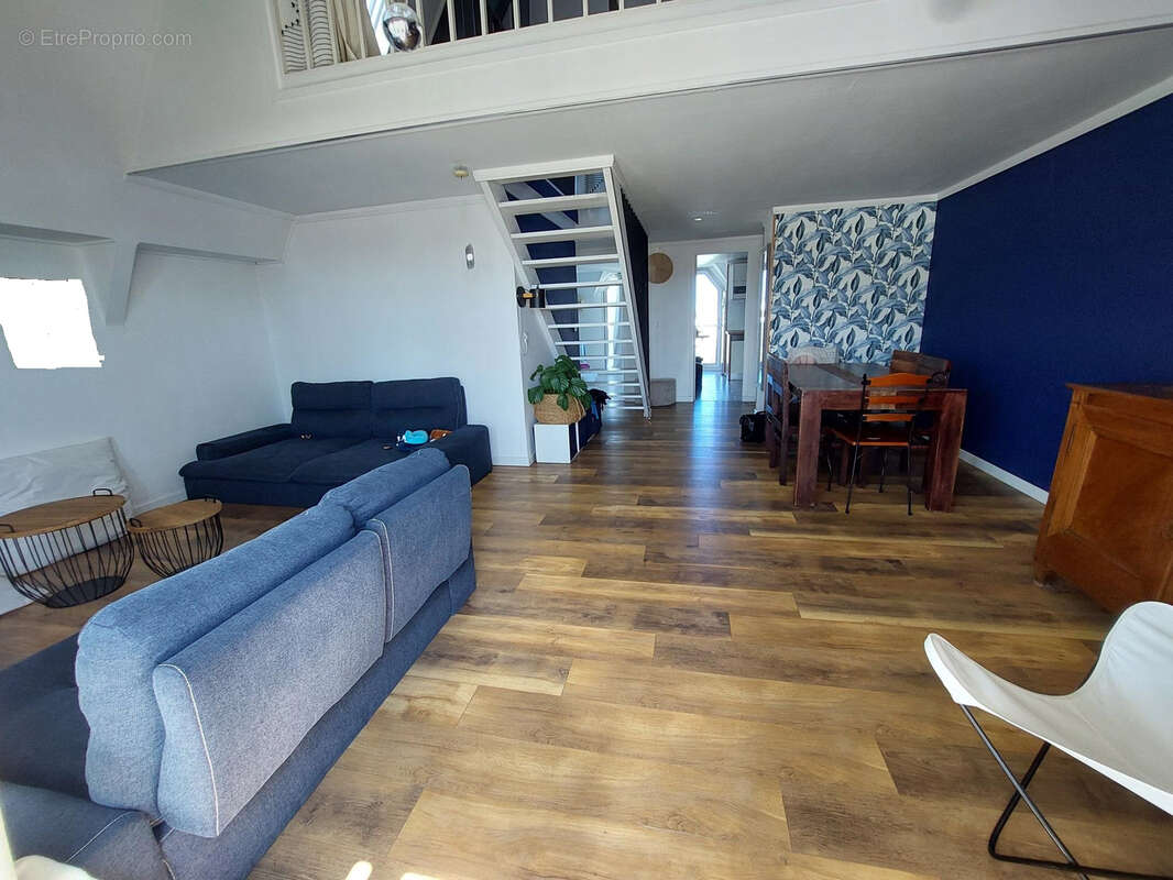 Appartement à SAINT-DENIS