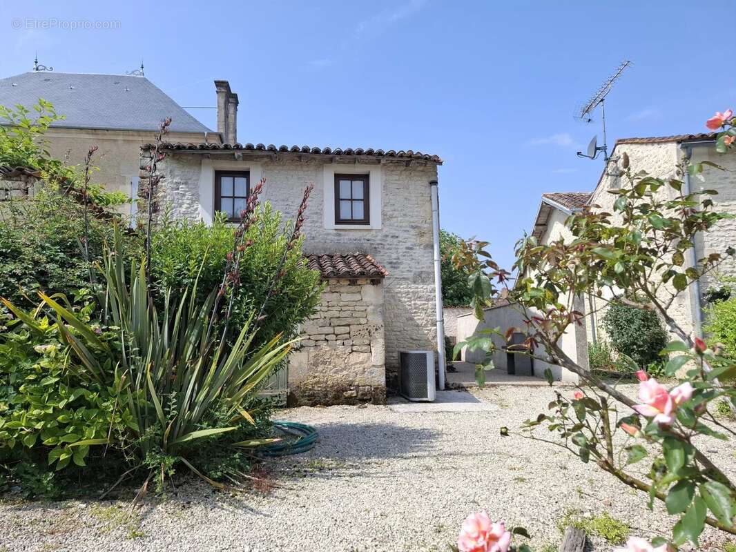 Grande maison de village avec piscine à Le Gicq - photo 11