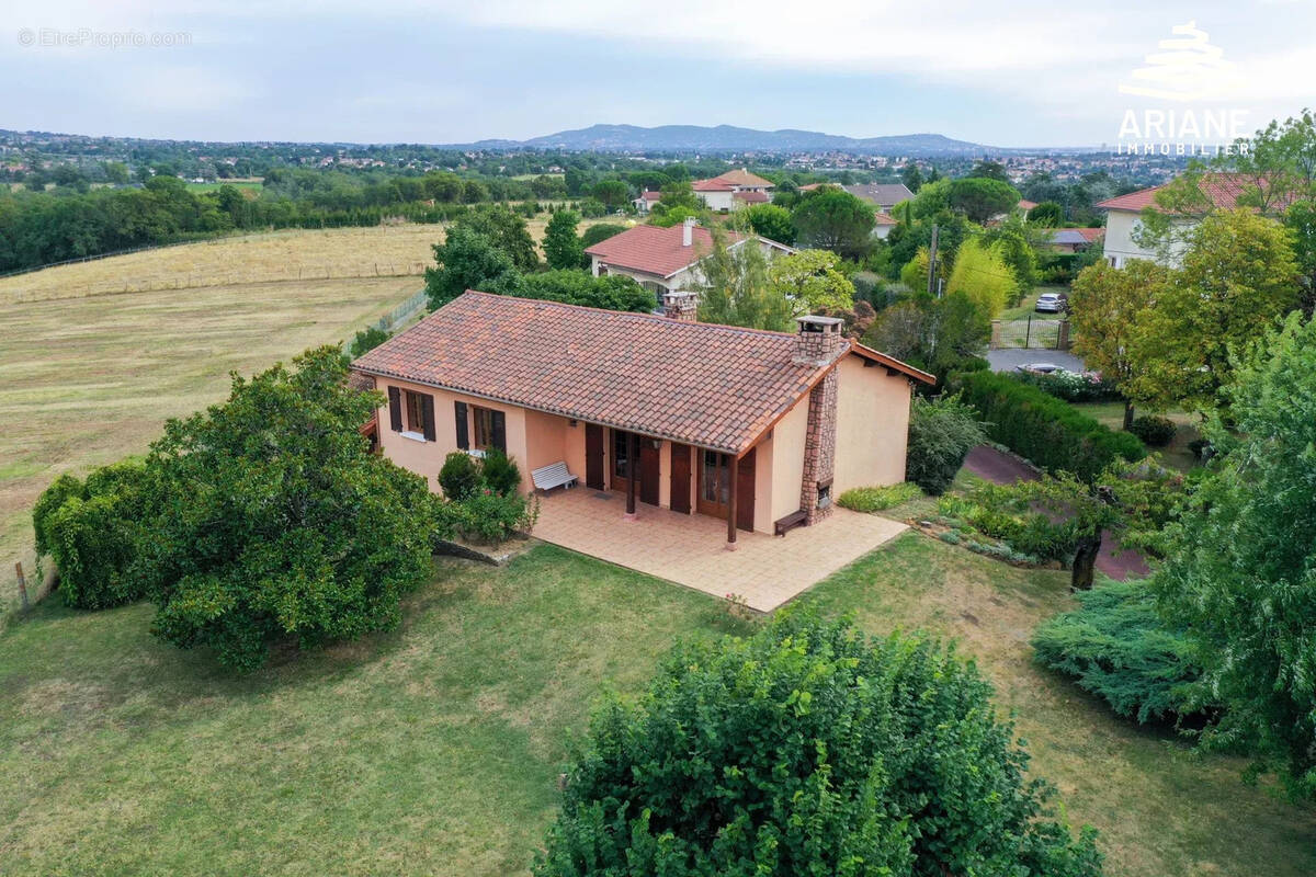 Maison à BRINDAS