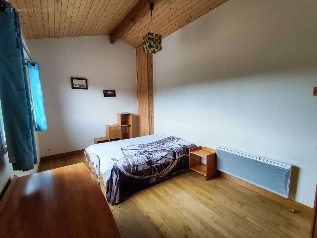 Maison à CUBZAC-LES-PONTS