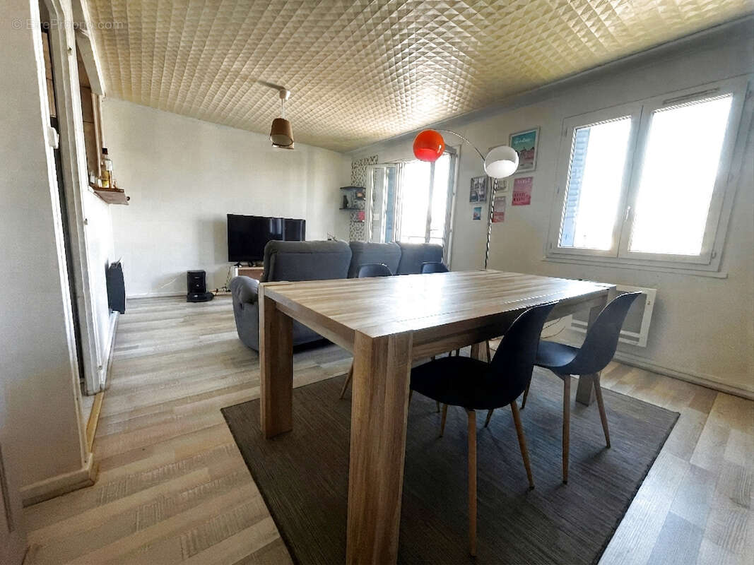 HIDRI IMMO PLUS vous propose un T3 Investissement locatif universitaire proche tram et commerces - Vallier - photo 3