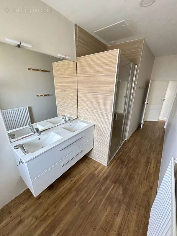 Maison 130 m² à Bressuire  - photo 17