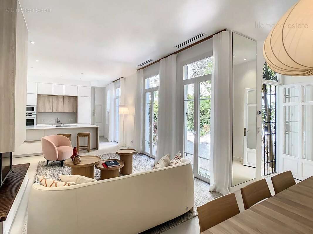 Cannes - rue d'antibes - villa avec patio - photo 9