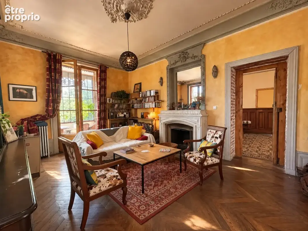 Commelle vernay (42) - maison 230 m2 sur 2334 m2 de terrain - 5 chambres - tour sur 3 niveaux - photo 4