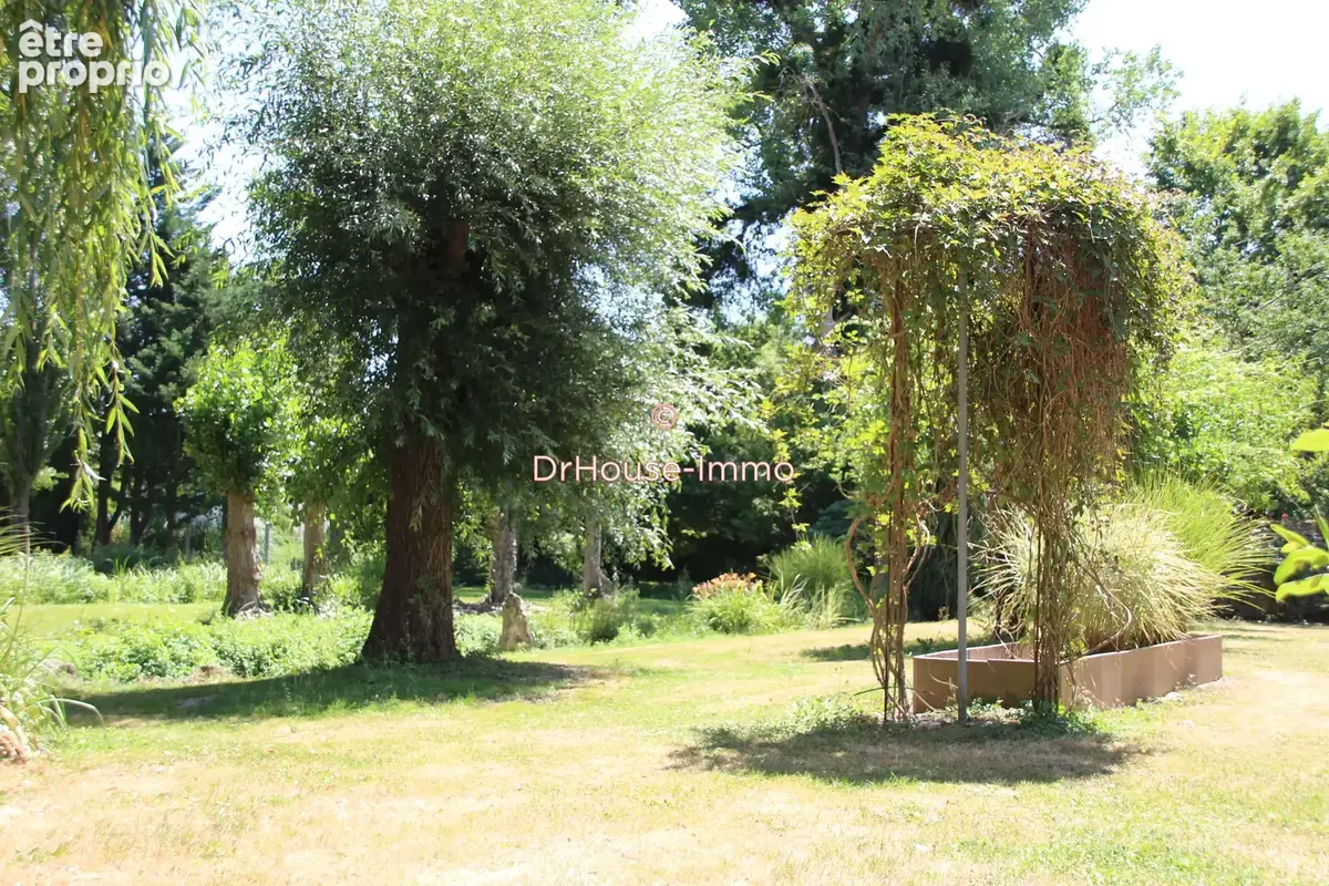 Maison 416 m² à Prefontaines  - photo 16