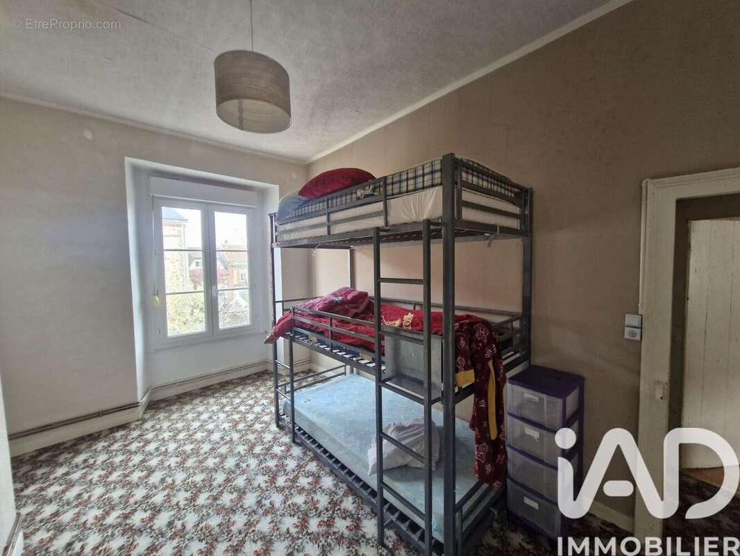 Photo 9 - Maison à ROMILLY-SUR-SEINE