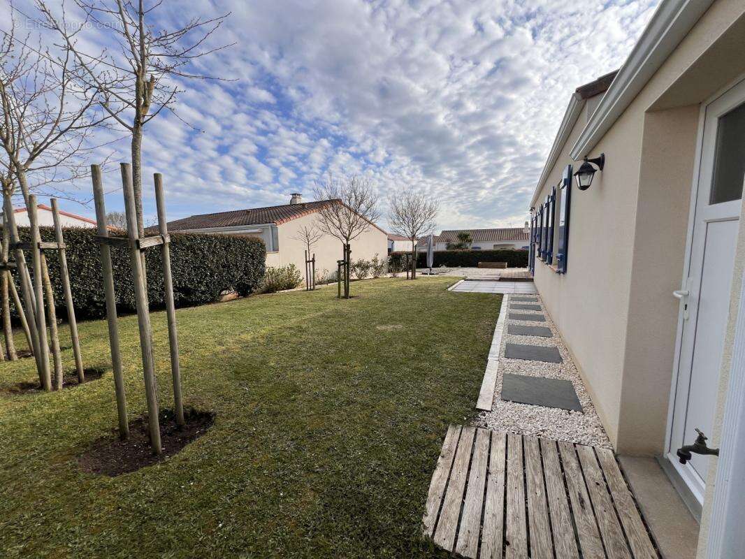 Maison à LONGEVILLE-SUR-MER