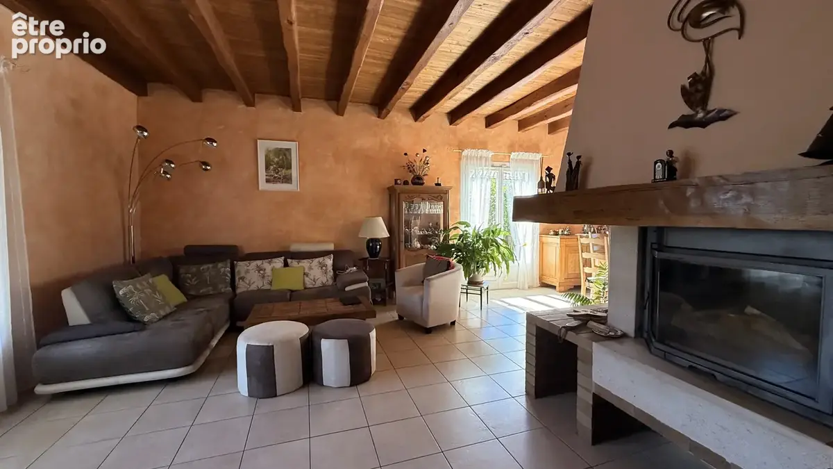 Maison familiale 7 pièces sur une belle parcelle arborée de 1 195 m2 - photo 4