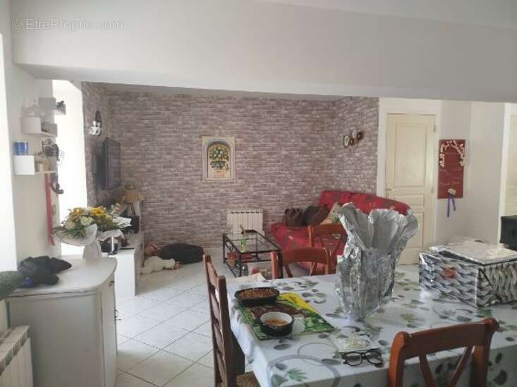 Maison à SAINT-AGNANT-DE-VERSILLAT