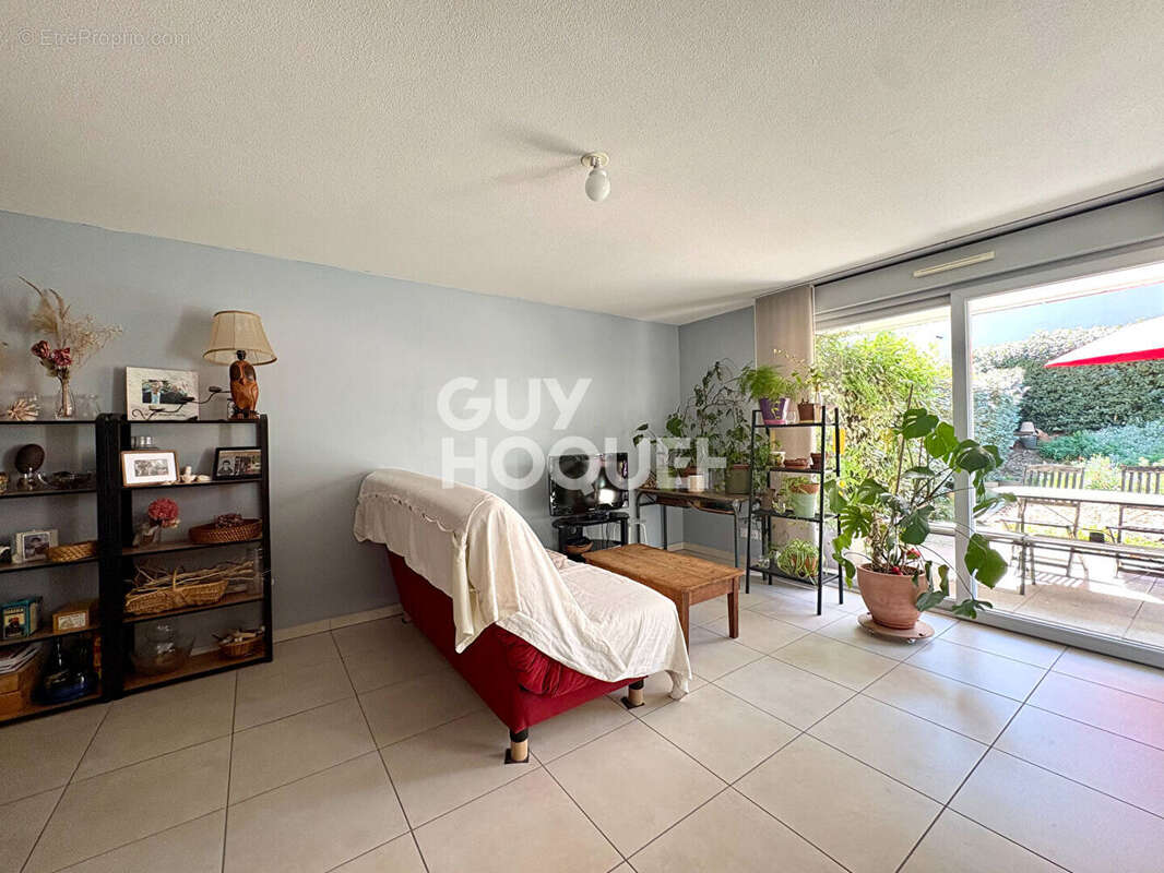 Appartement T3 en rez-de-jardin avec garage - Résidence Domaine du Vieux Moulin - photo 2