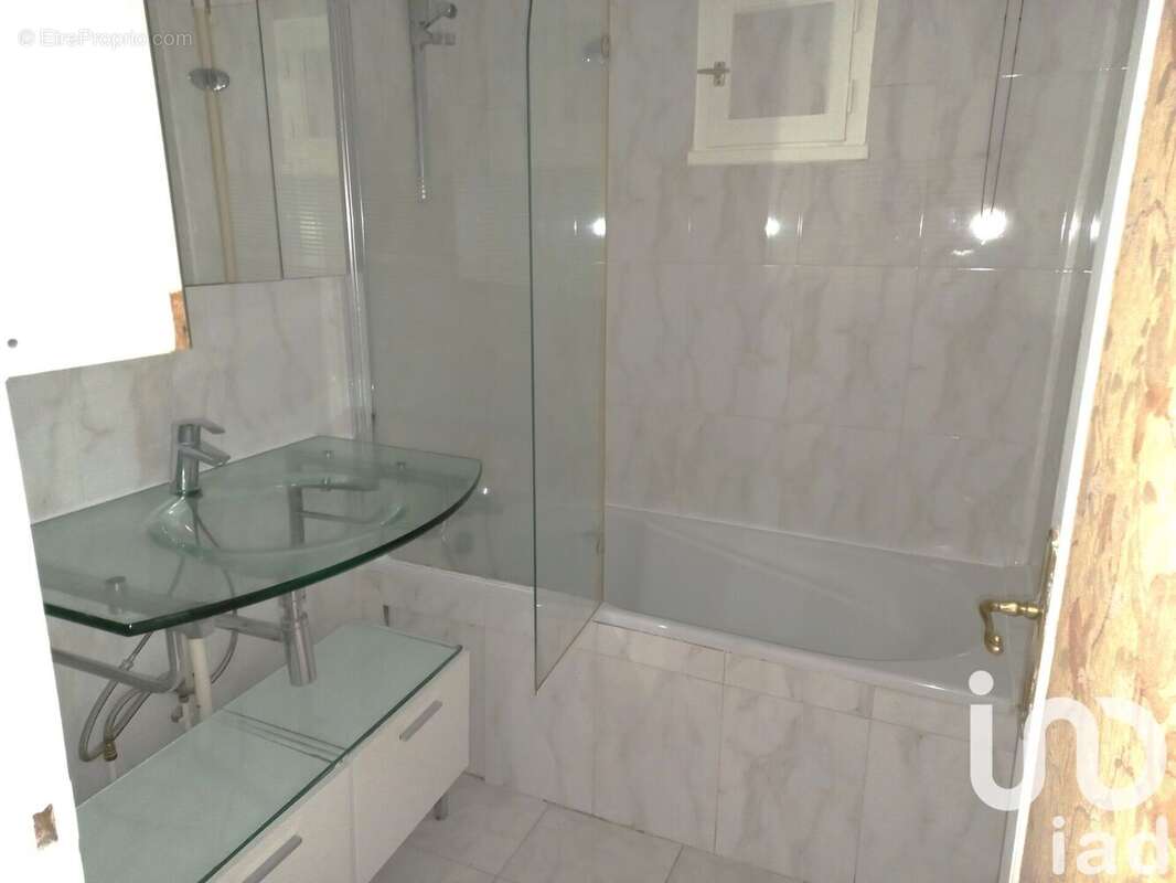 Photo 8 - Appartement à CHOISY-LE-ROI