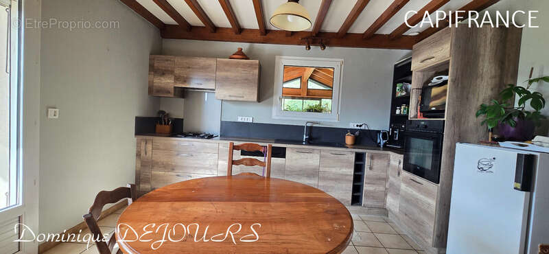 Tènement immobilier : 2 habitations et un ancien hangar agricole - 6200m² autour de la maison + bois de chênes 9700m² - source e - photo 39