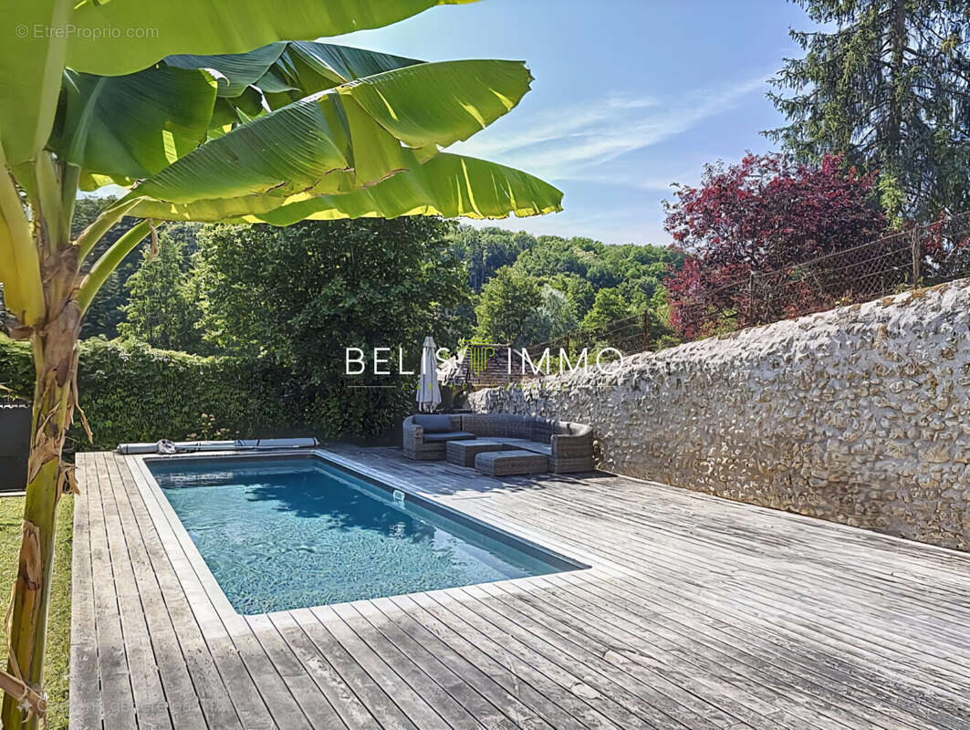 Maison à POCE-SUR-CISSE