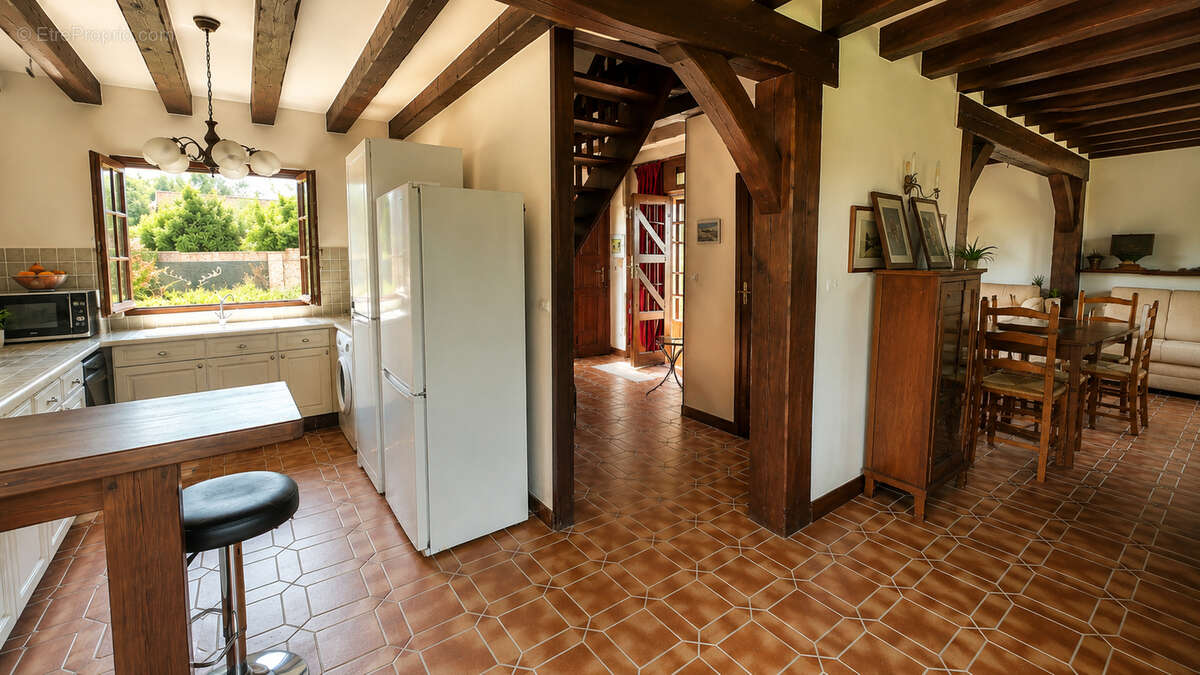 Maison à THIERS-SUR-THEVE
