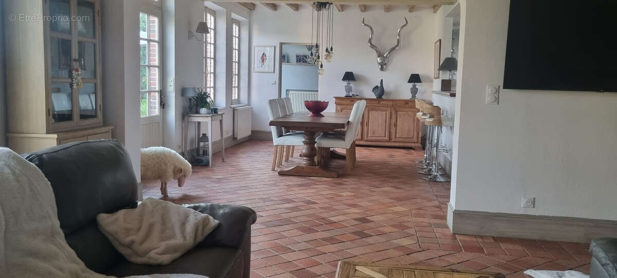 Maison à HOUDAN