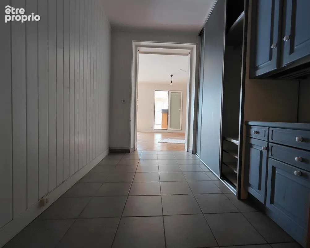 Grand T3 lumineux de 92 m² avec terrasse - photo 3