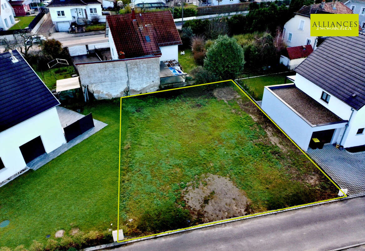 Terrain à ZILLISHEIM