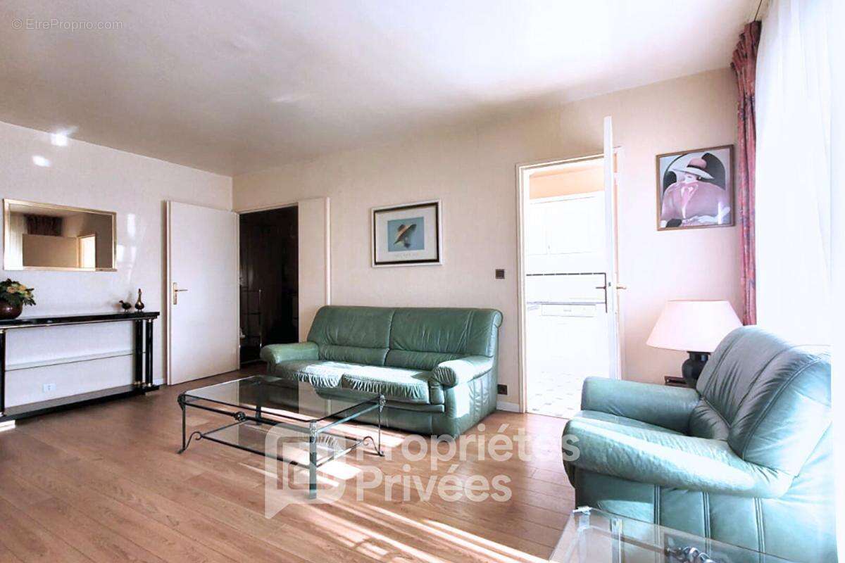 Appartement à LES ULIS