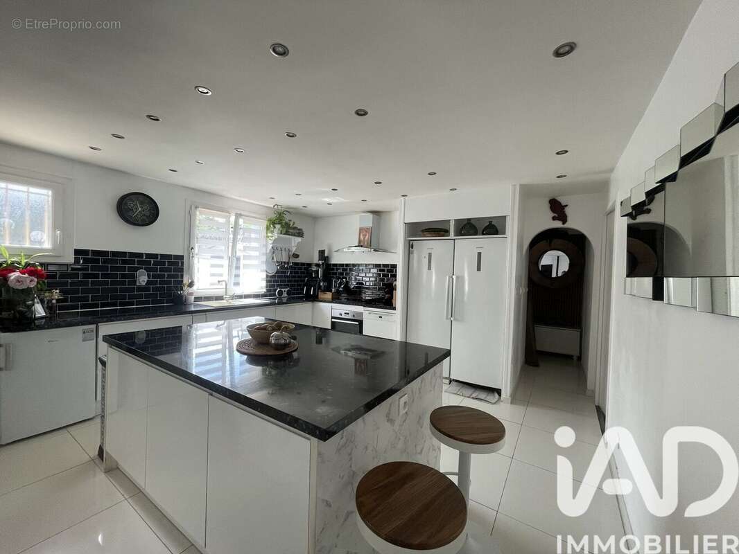Maison 128 m² à Saint-Pathus  - photo 6