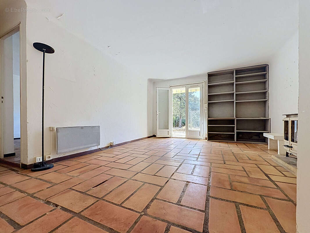Villeneuve-lès-Avignon  Maison 150 m² sur 775 m² de terrain - photo 5