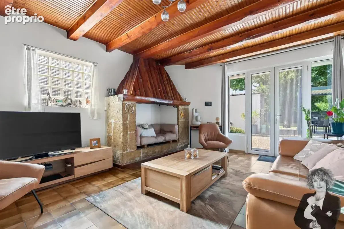 En exclusivité à Grans Villa T5 rénovée de 100 M² avec jardin - photo 6