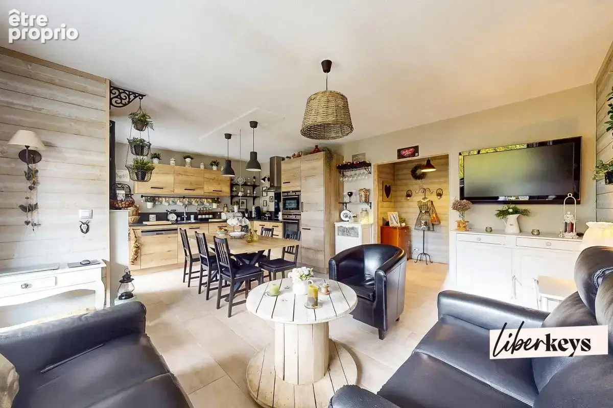 Rare à Tremblay-en-France – F2 de 48,89 m² entièrement rénové, dernier étage avec balcon et vue sur les arbres - photo 9
