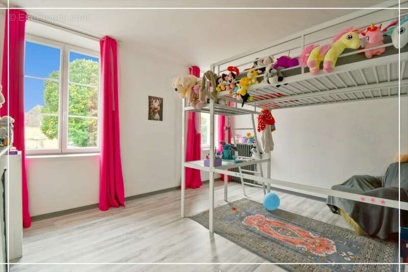 Maison à CHATEAUMEILLANT