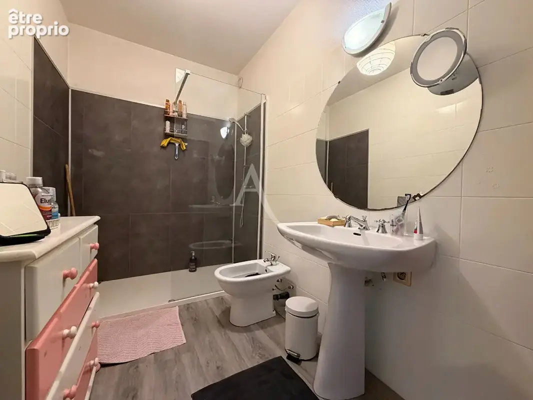 Maison + Appartement 205 m². - photo 15