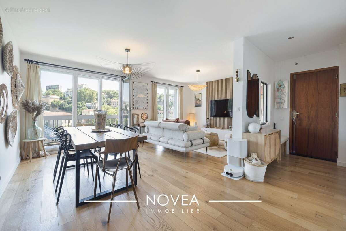 Appartement à LYON-9E