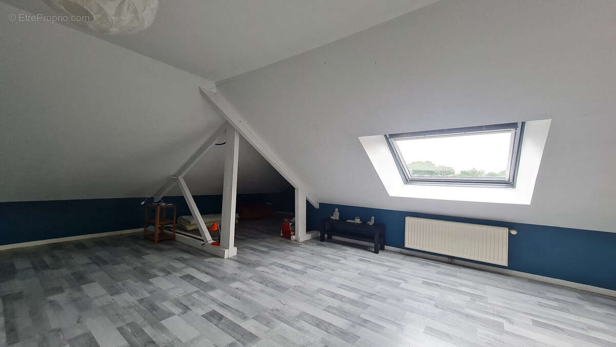 Maison à MEZIERES-SUR-COUESNON