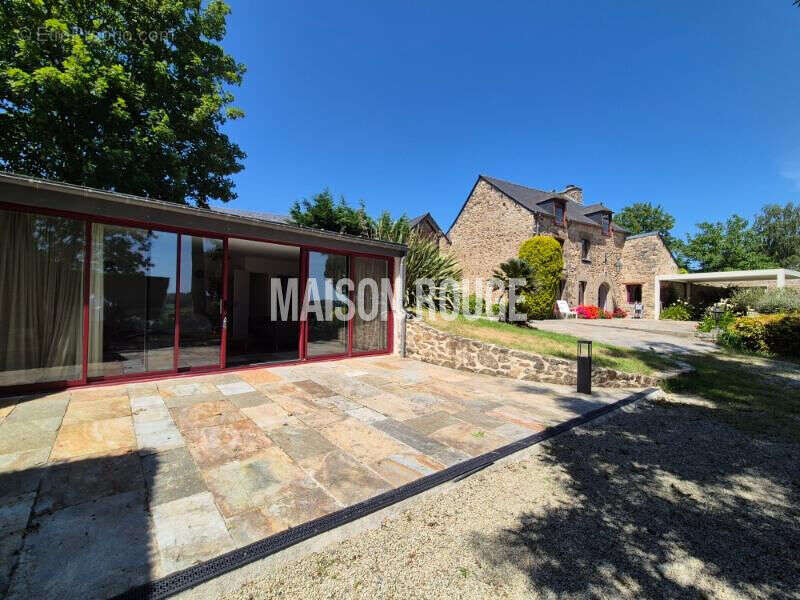 Maison à PLOUER-SUR-RANCE