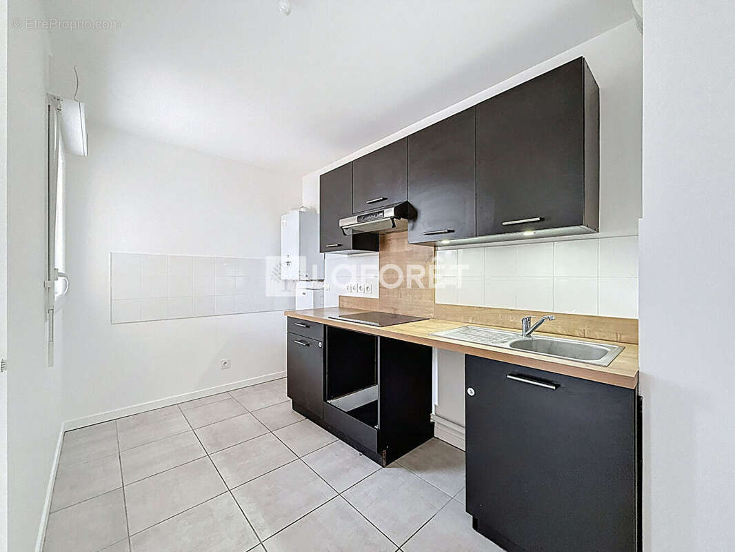 Appartement à MEYZIEU