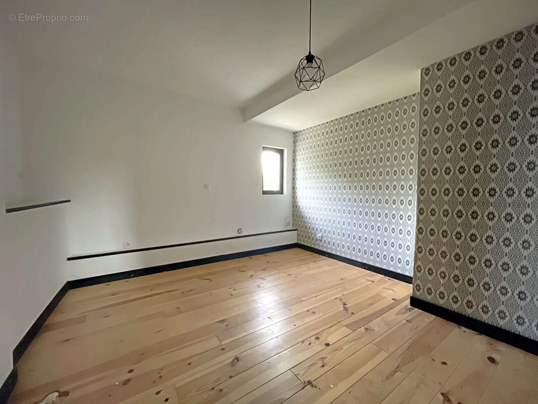 Maison à SAINT-DENIS-DE-PILE