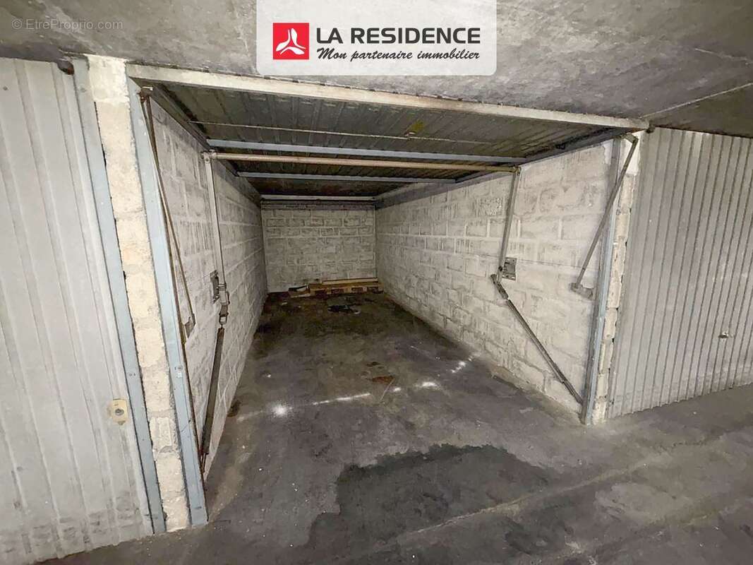 Parking à EPINAY-SUR-SEINE