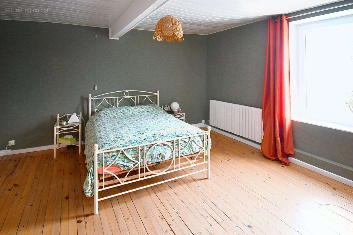 Belle maison de caractère à Lexy, 208m2 + véranda 55m2 + grenier aménageable de 75m2 , terrain plus de 6 ares, garage - photo 23
