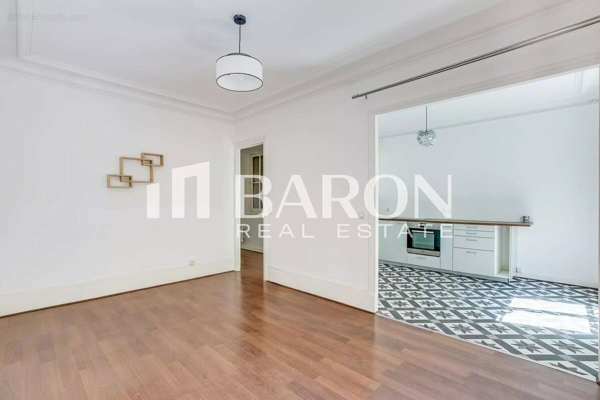 Appartement à CLICHY